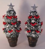 Holiday Topiary #1 by Cea's Garden