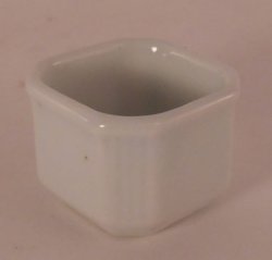 Octagon Ceche Pot #1 by Elisabeth Causeret