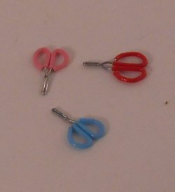 Scissors Blue by Tanaka Reiko