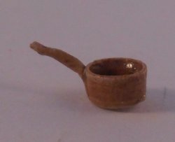 Scoop Brown by Elisabeth Causeret