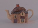 Teapot Cottage by Grain de Sable/Christine Voiren
