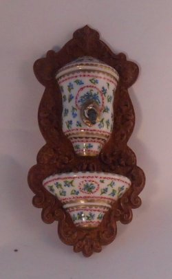 Elizabeth Water Font by Christopher Whitford