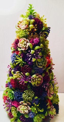 Succulant Christmas Tree by Cea's Garden