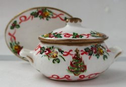 Royal Albert Christmas Oval Tureen &Tray by Christopher Whitford