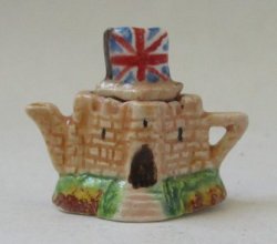 Castle Teapot by Valerie Casson