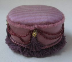 Tuffet 9-2 by Valerie Casson