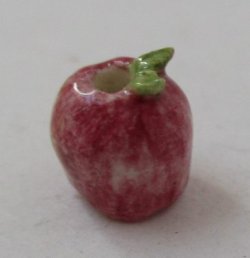 Majelica Apple by The China Closet