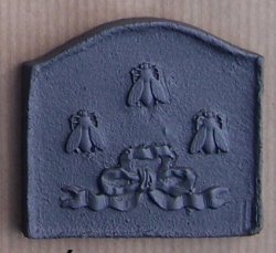 Fireplace Plaque Abeilles by Henry Bart