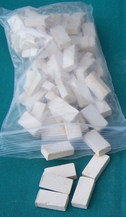 Brick Ton Pierre B2 80 Pieces by Henry Bart
